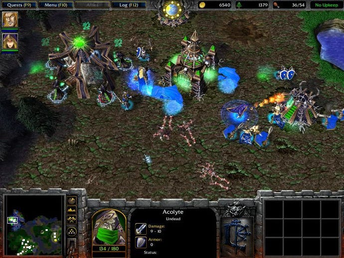 Undead -minionok harcolnak a Warcraft 3 -ban