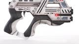 Réplica da pistola M-77 Paladin de Mass Effect 3 à venda por $400