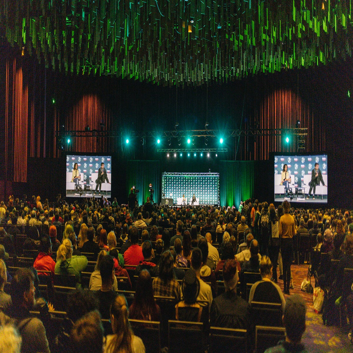 Yes, we're livestreaming the biggest panels from Seattle's Emerald City