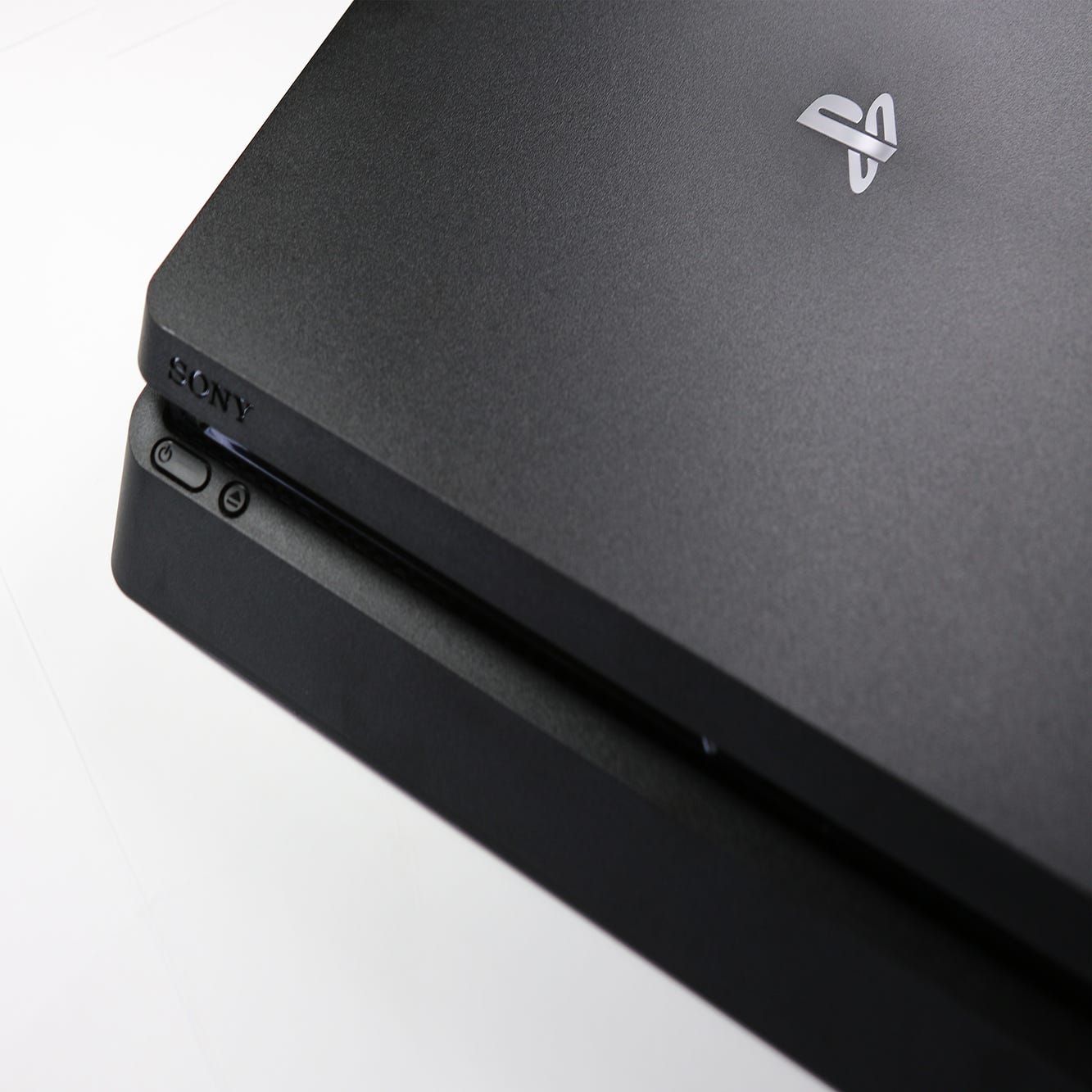 Digital Foundry: Hands-on with the CUH-2000 PS4 Slim