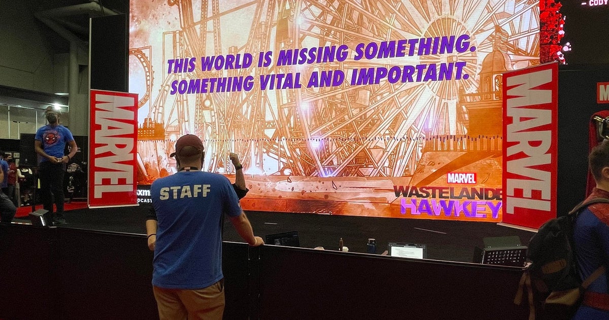 Marvel brings giveaways, props, photo ops, and more to their NYCC booth