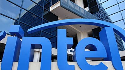 Image for Intel reports flat revenues and profits for Q1