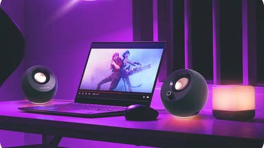 Immagine di Creative annuncia Pebble Pro: altoparlanti desktop potenti sia wired che wireless con LED RGB
