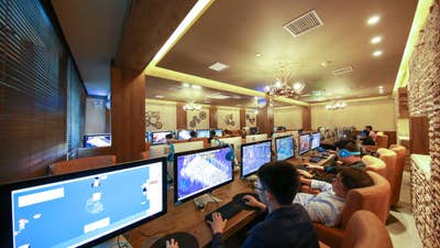 Reaching Chinese gamers through internet cafés