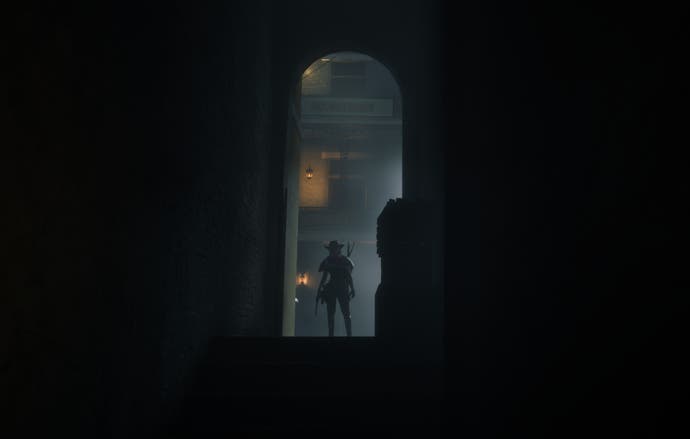 Red Dead Online - a female bandit silhouette stands in a tall arched doorway, the rest in shadow
