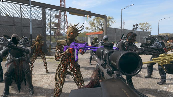 Call of Duty Modern Warfare 3 screenshot of someone with the Groot skin while waiting for a multiplayer round to start