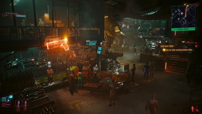 Capture d'écran de Cyberpunk 2077 Phantom Liberty montrant un marché animé dans le nouveau quartier de Dogtown