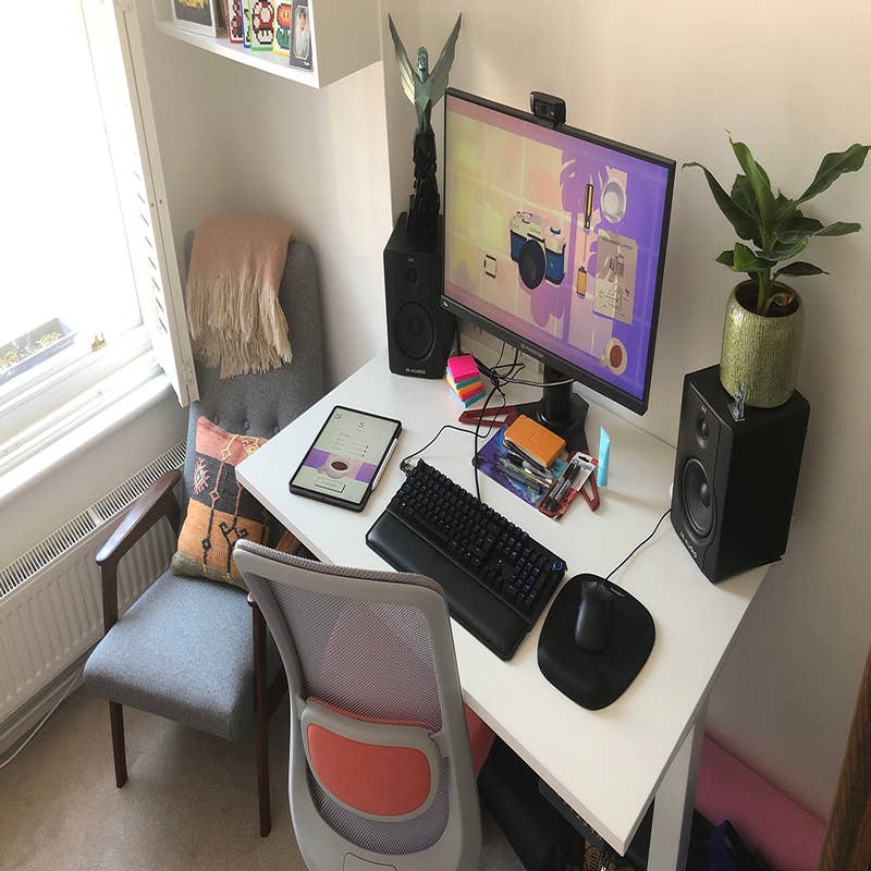 I recently finished my work from home and gaming setup. : r