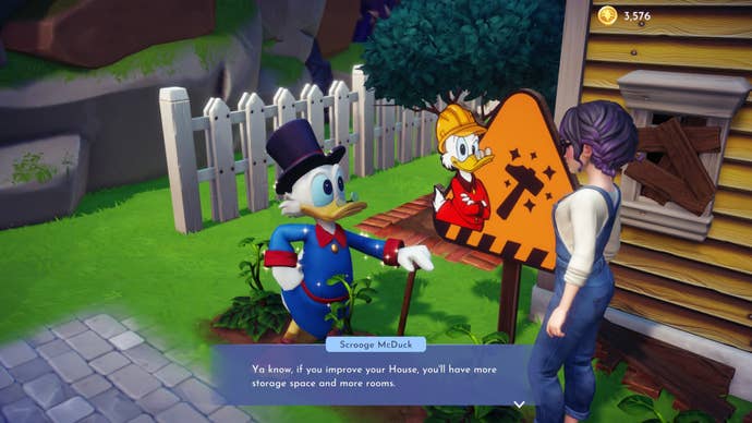 Một người chơi nói chuyện với Scrooge McDuck về nâng cấp nhà bên ngoài ở Thung lũng Disney Dreamlight