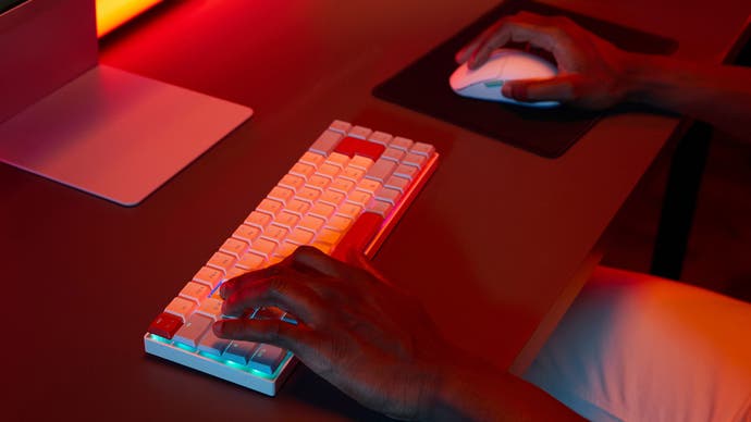 Cherry Xtrfy memamerkan keyboard dan mouse pasca-akuisisi pertamanya