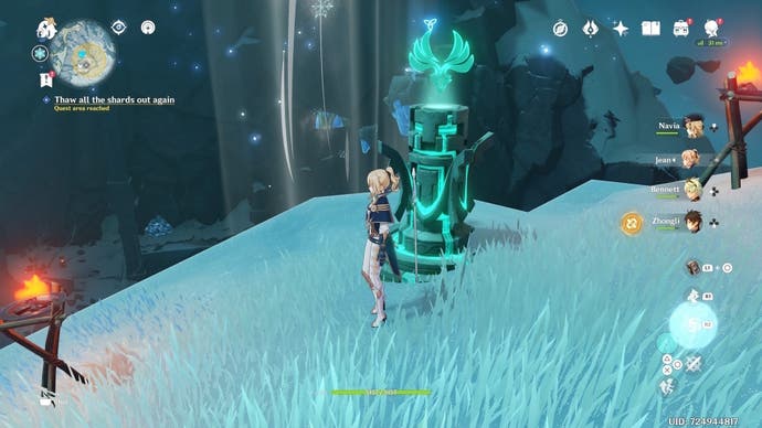 Jean steht neben einem aktivierten Anemo -Totem auf der Spitze des Dragonspine Mountains