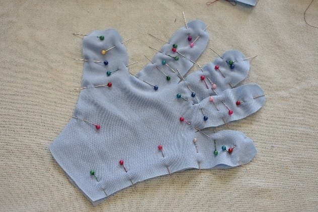 How to make gloves