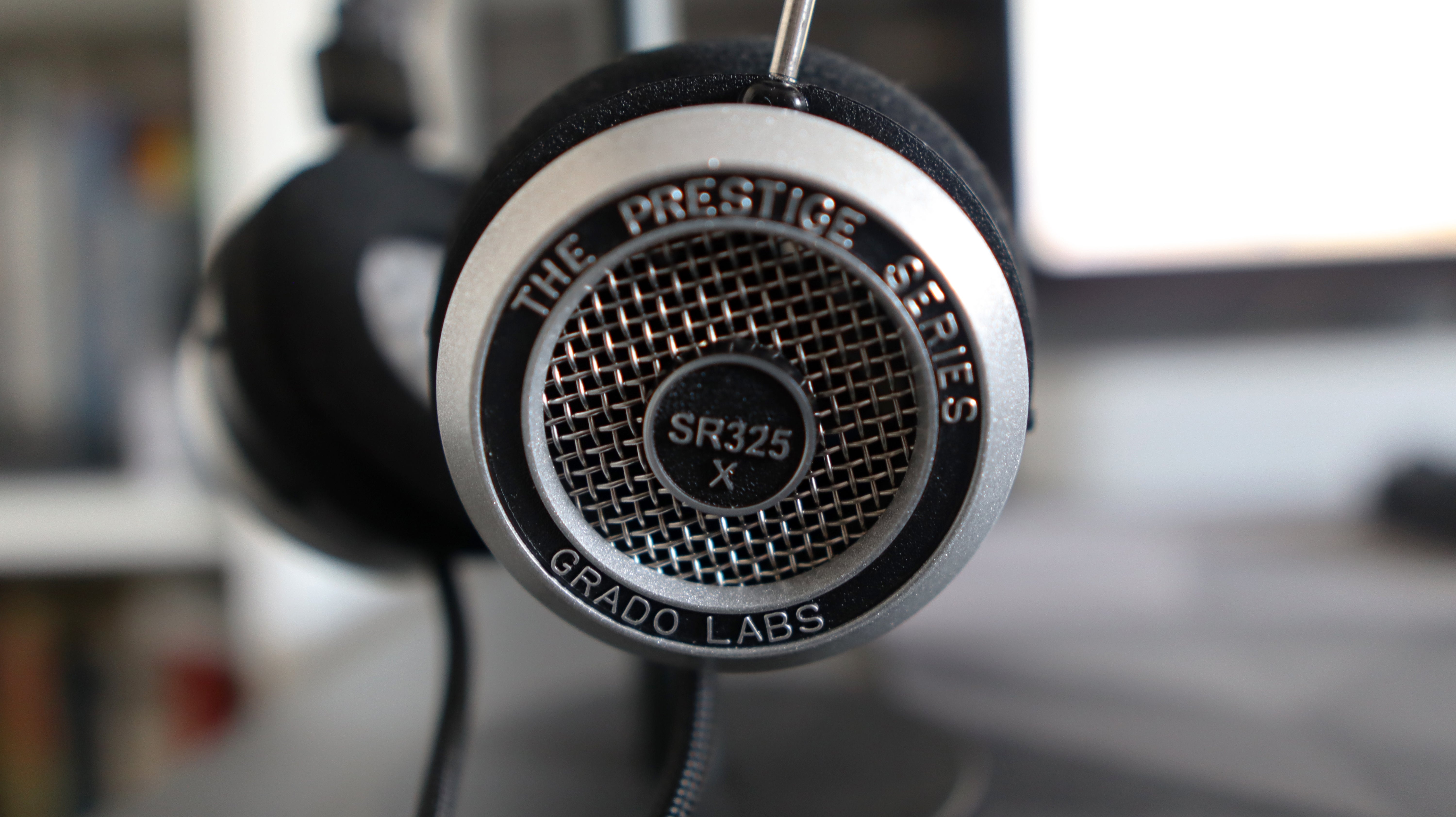 Grado closed back discount headphones