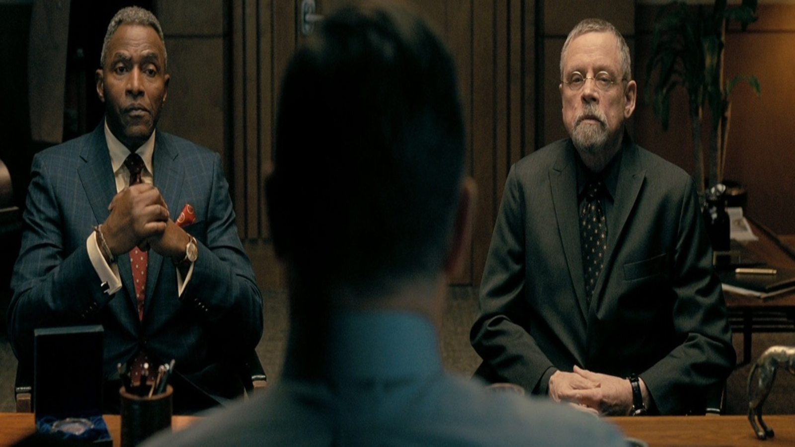 The Fall of the House of Usher First Clip Introduces Mark Hamill's