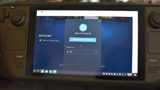 Step 2 of how to install Battle.net on the Steam Deck: download the Battle.net installer for Windows using a browser.