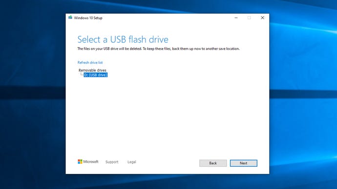 Step 4 of how to create Windows 10 installation media: Make sure ‘USB flash drive’ is checked, then click ‘Next’. Then, select your USB stick and click ‘Next’ once again.