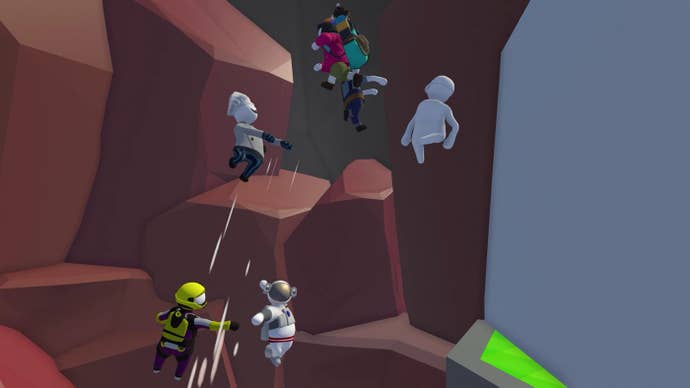 Un gruppo di giocatori cooperativi cerca di manovrare su una montagna in Fall Human Fall