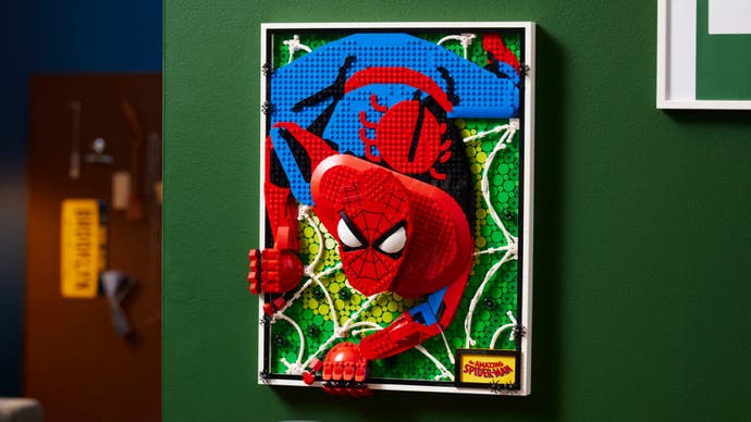Black Friday: Lego The Amazing Spider-Man geht euch mit 37 Prozent Rabatt ins Netz.
