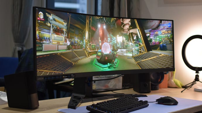 Игровой монитор Lenovo Legion R45w-30 под управлением Deep Rock Galactic.