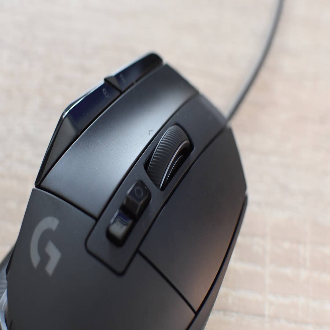 Logitech G502 HERO Gaming Mouse Review