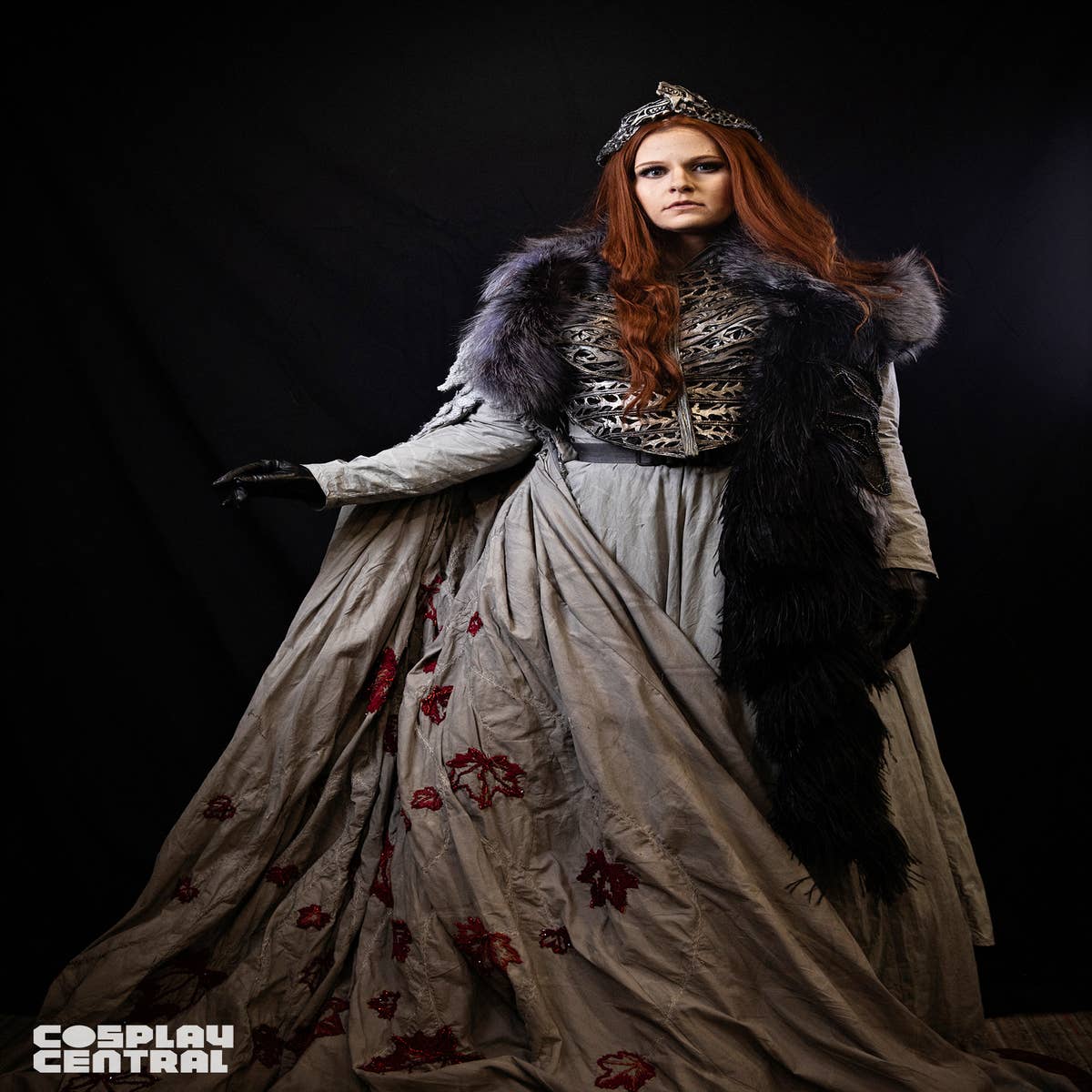 A Game Of Thrones Cosplay Fit To Rule As Queen Of The North | Cosplay  Central