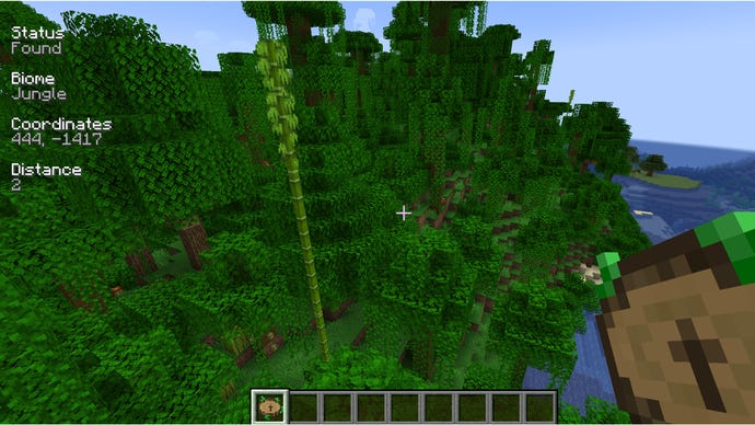 The Nature's Compass mod in Minecraft