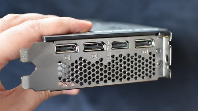 ディスプレイは、MSI GeForce RTX 4060 Ventus 2xグラフィックスカードに出力されます。