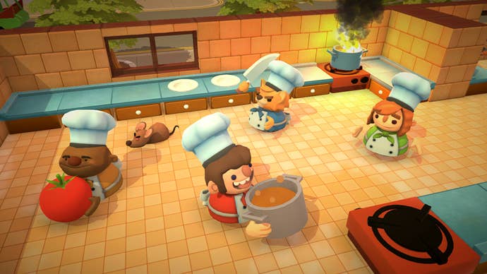 Bốn người chơi đang hoàn thành nhiệm vụ nhà bếp trong quá chín!