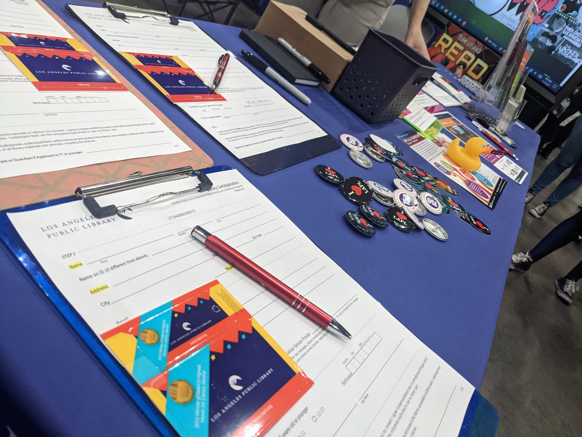 The Los Angeles Public Library brings library cards and free short