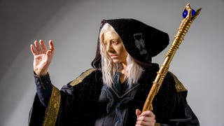 Inside the D&D Dragonlance themed cosplay of Patterner Mage Cosplay, Needlework Category Winner at NYCC's Crown Championships