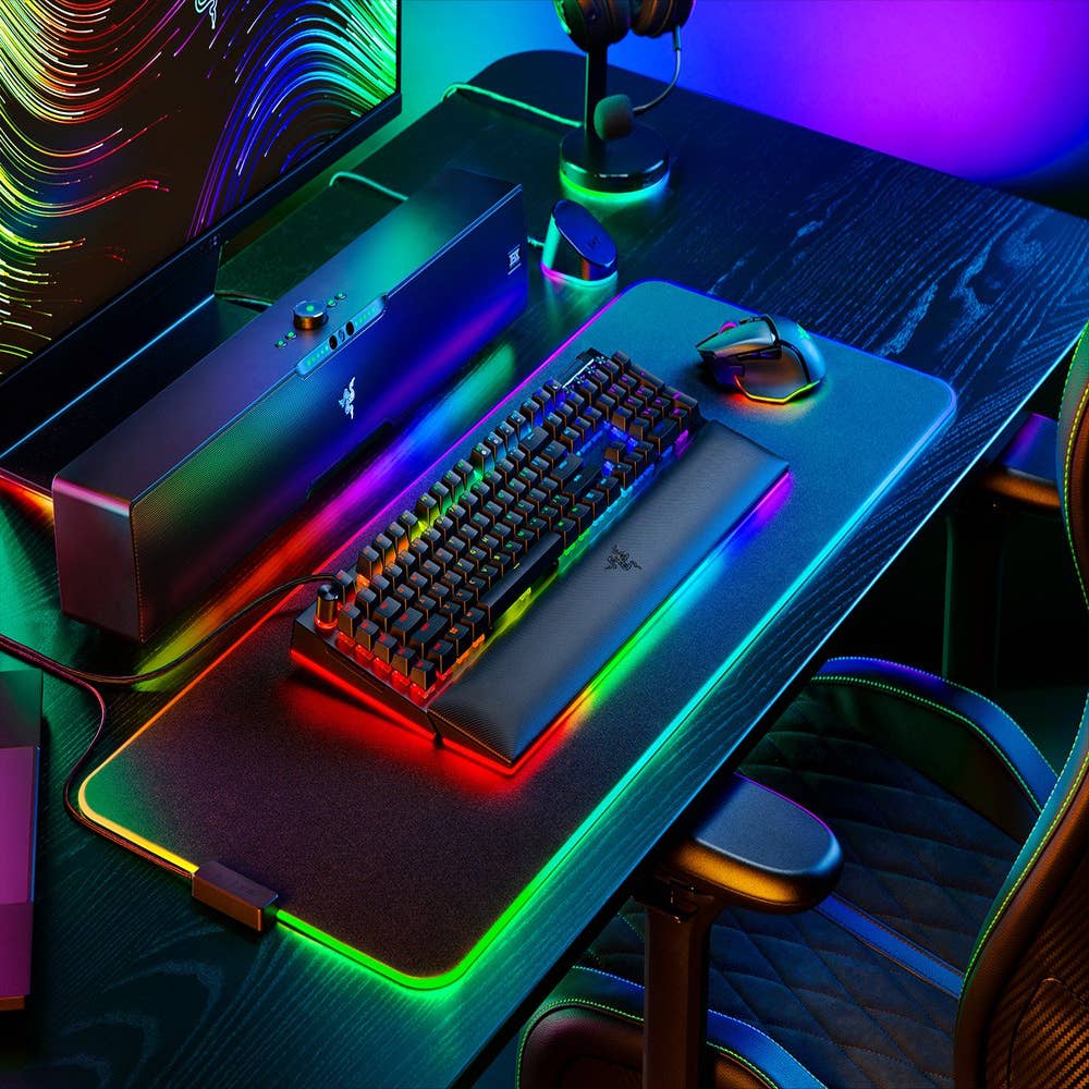 aardappel Doe herleven Afspraak Razer stelt BlackWidow V4 Pro-toetsenbord voor | Eurogamer.nl