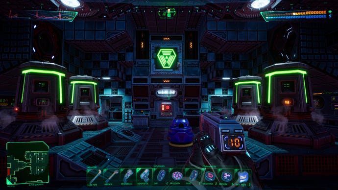 Salle centrale du processeur du pont médical de SHODAN dans le remake de System Shock.