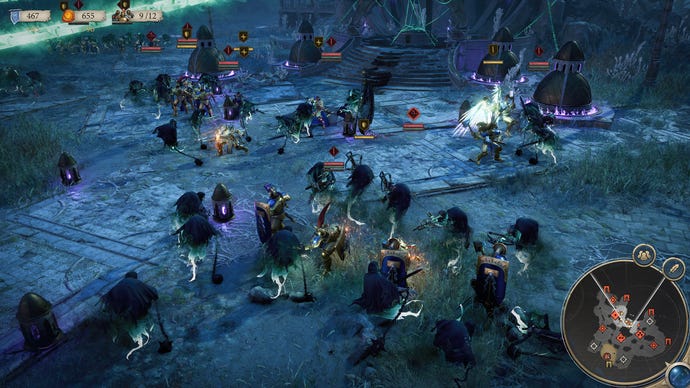 Die Stormcast Eternals kämpfen in Warhammer Age Of Sigmar: Realms Of Ruin auf einem dunklen Schlachtfeld gegen The Nighthaunt