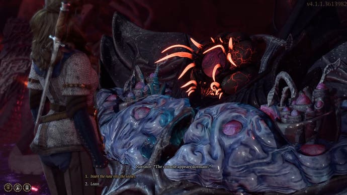 Der Drow-Charakter entscheidet sich, einen Lauf in eine außerirdische Konsole einzufügen