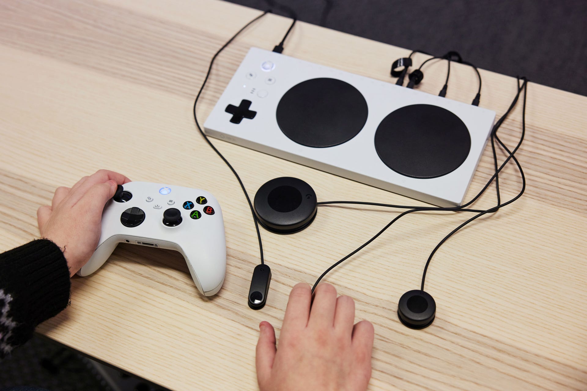 X Box Adaptive Controller Adaptivní Herní Sada Logitech G Pro Ovladač Xbox Adaptive Controller ...