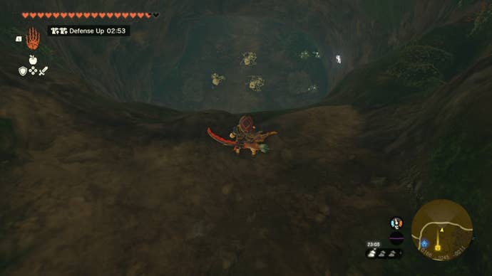 Линк смотрит вниз на спящих бокоблинов в The Legend of Zelda: Tears of the Kingdom