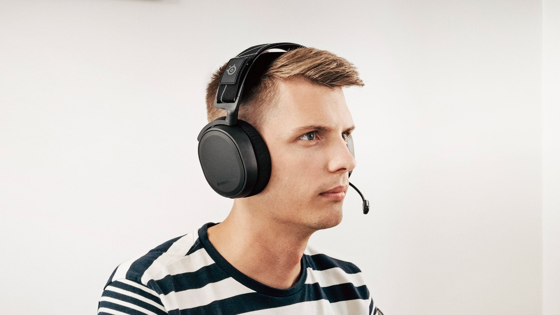 Steelseries arctis 7 headphones & online headsets