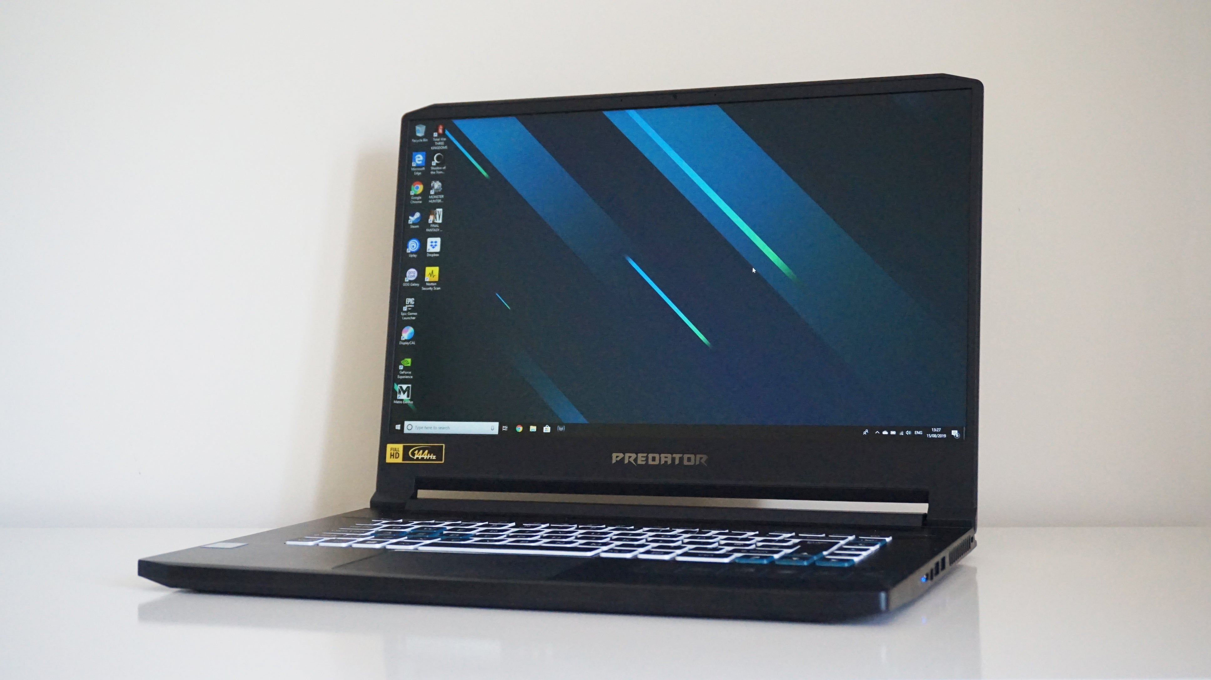 Acer on sale predator triton