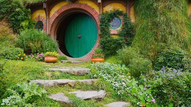 An image of the hobbit house from The Lord of the Rings