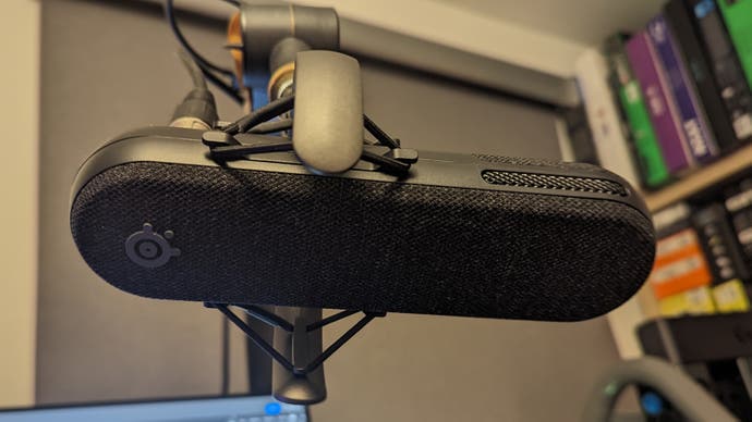 Псевдоним Steelseries и псевдоним Pro микрофоны