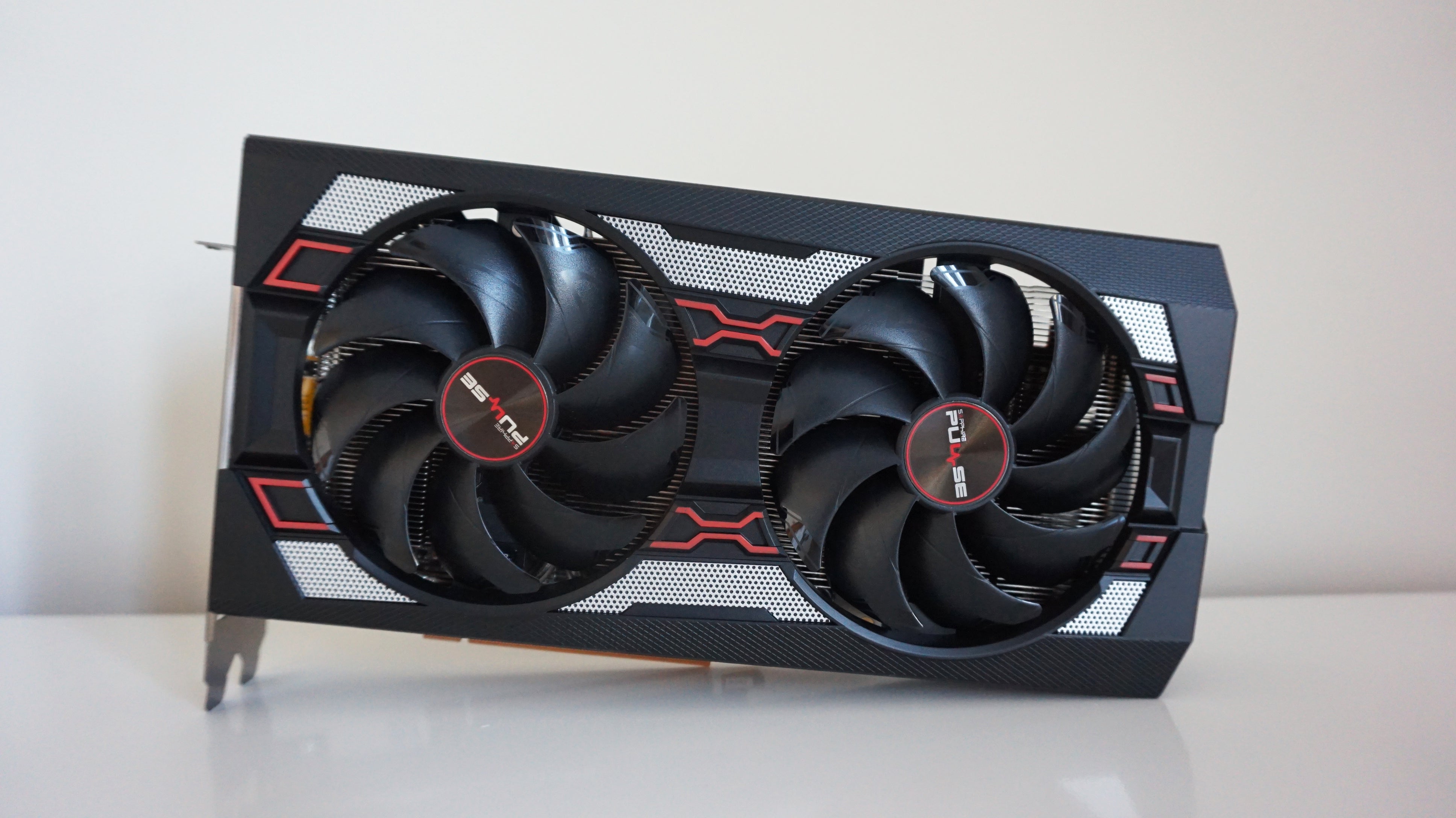 Amd radeon rx hot sale 5600 xt