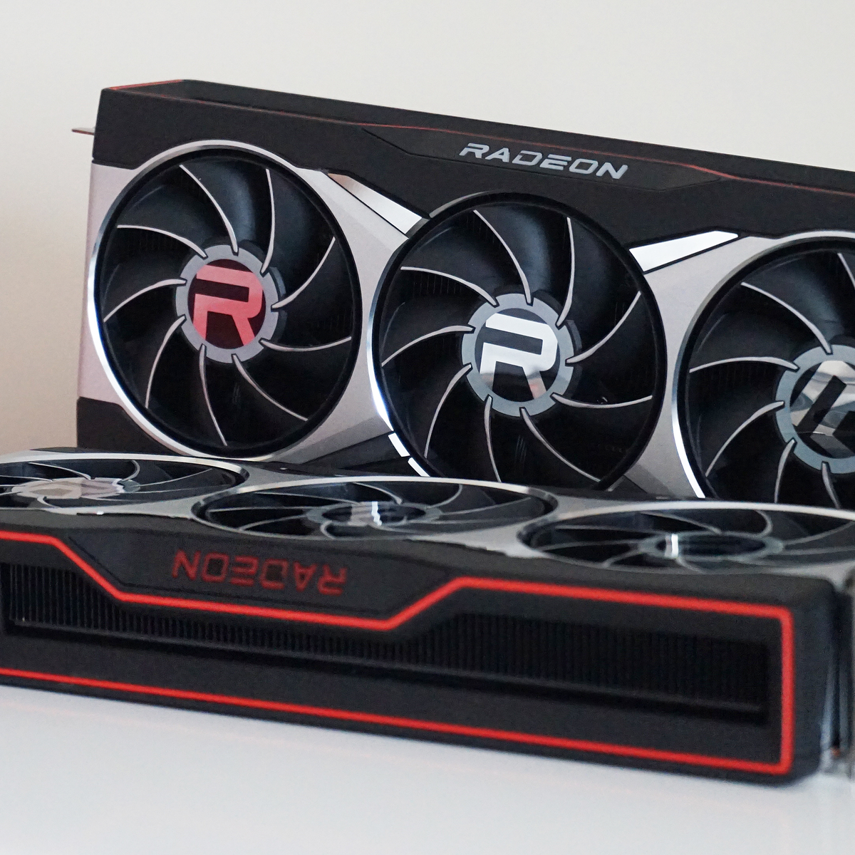 Radeon rx 6800 vs — коллекция фото и изображений по теме | ДзенРус