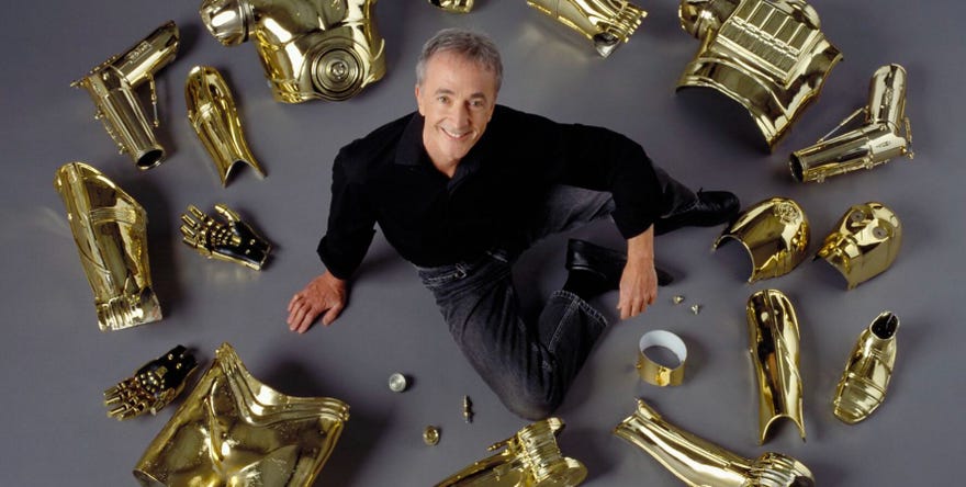 Anthony Daniels in Star Wars: Episode III - Revenge of the Sith