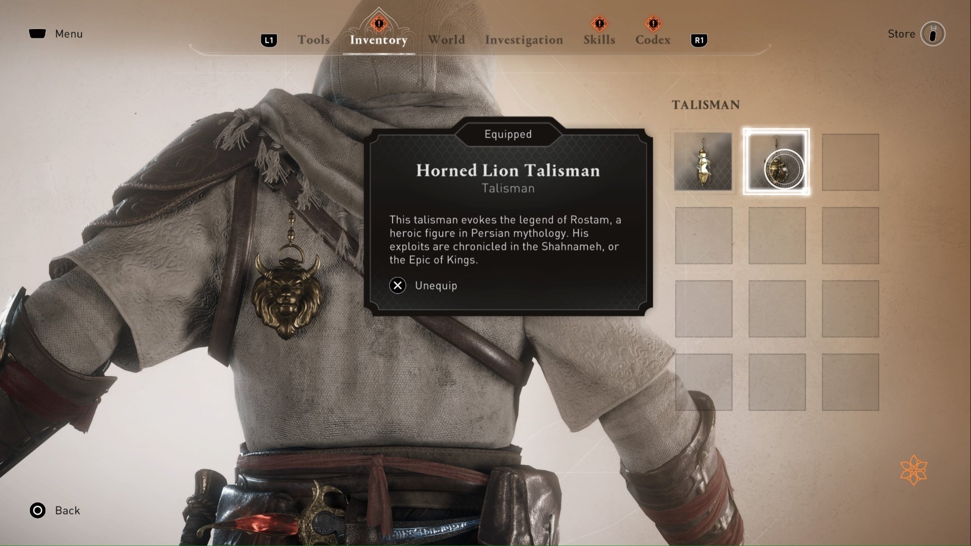 Assassins Creed Mirage, la pantalla muestra el inventario de talismán de Basim y detalles del talismán del león cornudo.