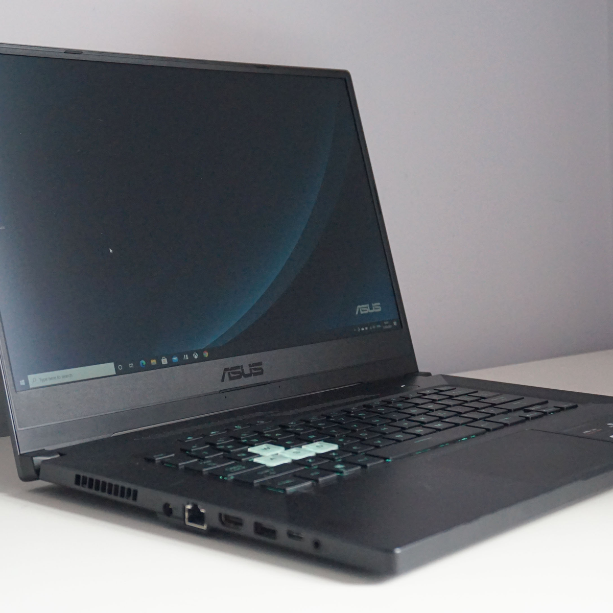 ASUS TUF Dash F15 FX517ZE-HN066W I7-12650H (15.6) Full HD 16GB DDR5-SDRAM 512GB GeForce RTX 3050 4GB GDDR6 Windows 11 Home ASUS TUF Dash F15 FX517ZE-HN066W I7-12650H (15.6) Full HD 16GB DDR5-SDRAM 512GB GeForce RTX 3050 4GB GDDR6 Windows 11 Home