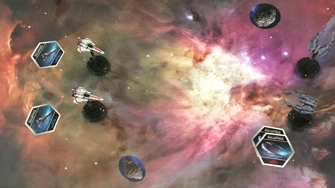Battlestar Galactica: Starship Battles miniatures 2