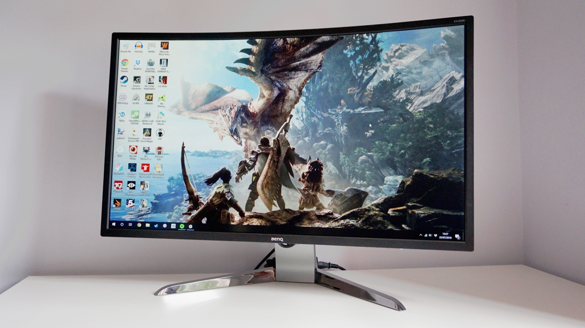 BenQ EX3200R review: 144Hz gaming with one giant problem | Rock