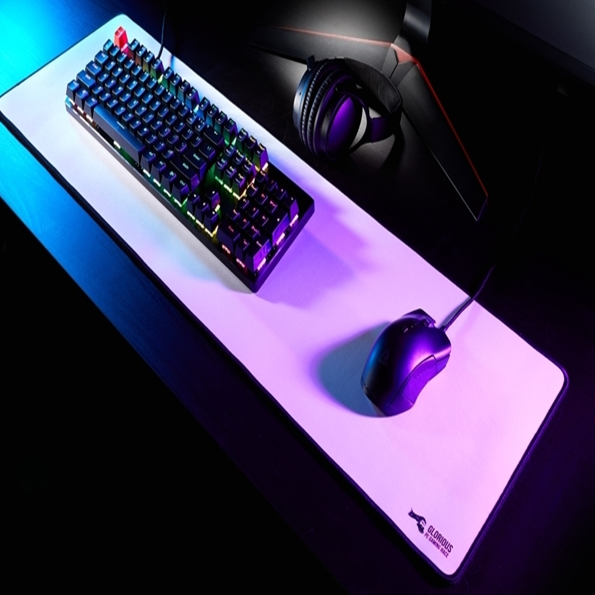 SteelSeries QcK Gaming Surface - XXL Thick Cloth - Mouse Pad - Sized to  Cover Desks 