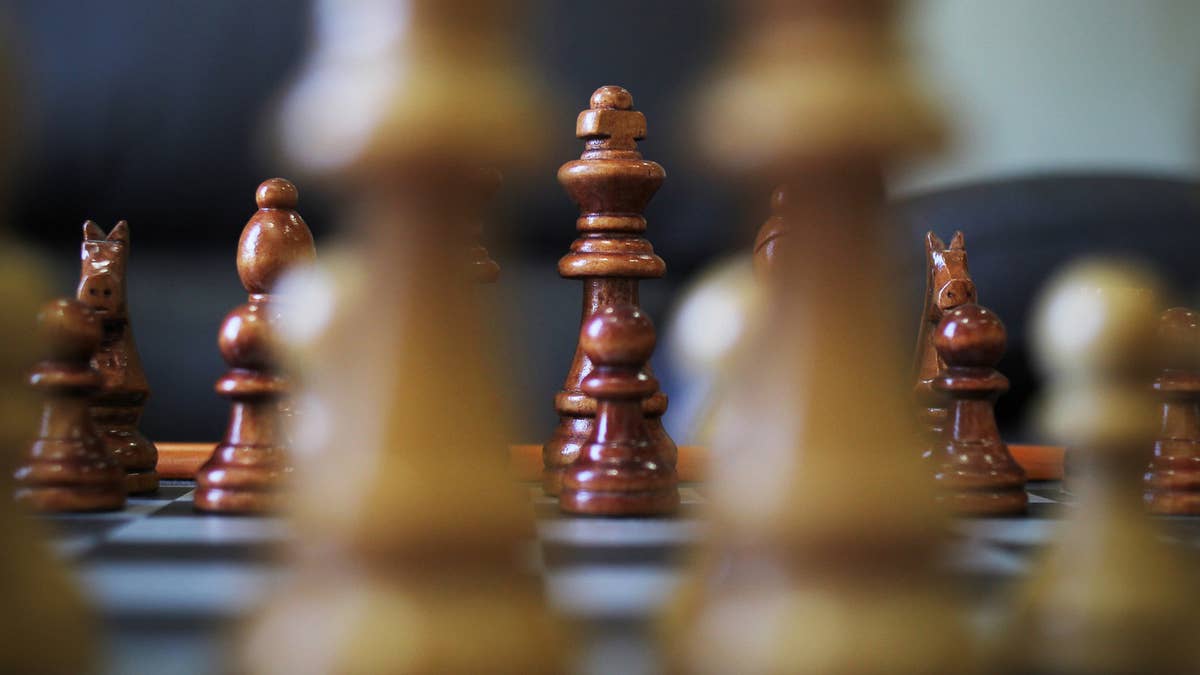 How to play chess for beginners: rules, moves and setup