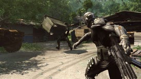 A man throws a large container at a soldier in Crysis